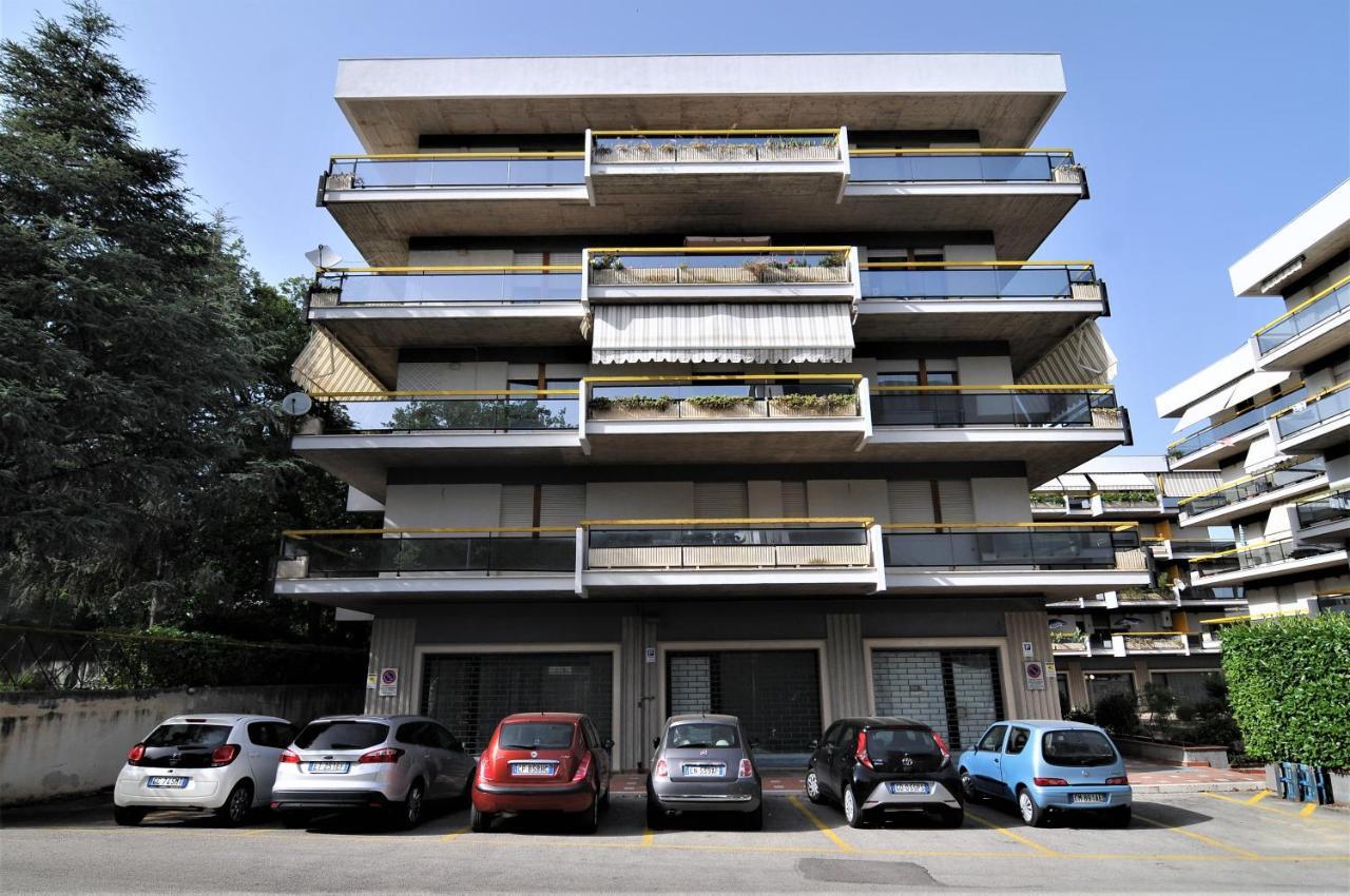 Sole & Querce Apartments- Bike Friendly With Garage Lanciano Bagian luar foto